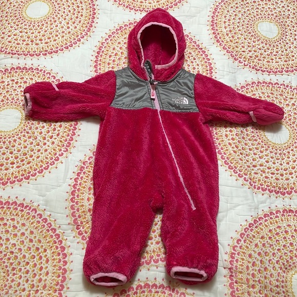 Pink north face one piece bodysuit. Pink 0-3 m - Picture 1 of 5